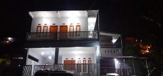 Nabila Syar'i Guesthouse by ZUZU otel fotoğrafı