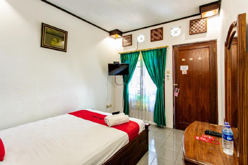 RedDoorz Plus near Taman Sari 2 - Genel