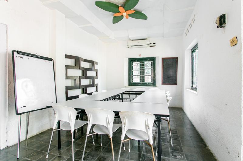 RedDoorz Plus near Taman Sari 2 - Genel