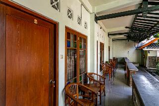 RedDoorz Plus near Taman Sari 2 otel fotoğrafı