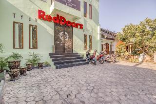 RedDoorz near Jogja National Museum fotoÄŸrafÄ±