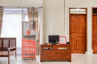 RedDoorz near Universitas Gajah Mada fotoÄŸrafÄ±