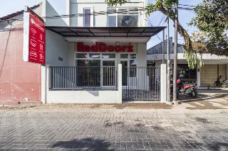 RedDoorz near Condongcatur Bus Station fotoÄŸrafÄ±