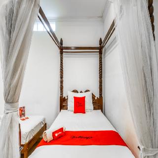 RedDoorz Plus near Lempuyangan Station 4 fotoÄŸrafÄ±