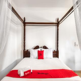 RedDoorz Plus near Lempuyangan Station 4 fotoÄŸrafÄ±