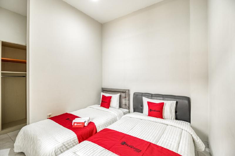 RedDoorz near Affandi Gejayan 2 - Oda