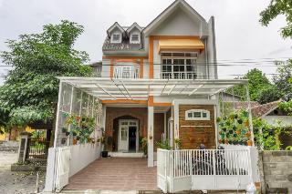 RedDoorz near Sindu Kusuma Edupark 2 fotoÄŸrafÄ±
