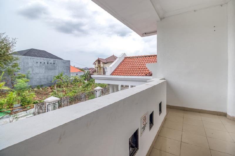RedDoorz Hostel near Stadion Mandala Krida Yogya - Genel