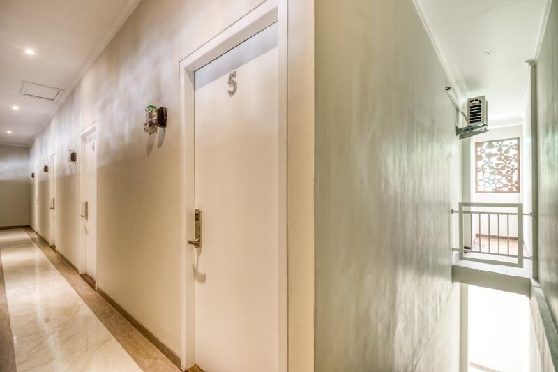 RedDoorz Plus near Gembira Loka Zoo 2 - Genel