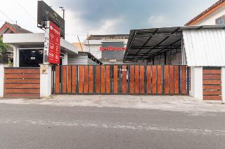 RedDoorz Syariah @ Wisma Arya 2 fotoÄŸrafÄ±