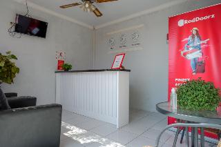RedDoorz near Padang Golf Adisucipto fotoÄŸrafÄ±