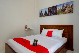 RedDoorz near Padang Golf Adisucipto fotoÄŸrafÄ±