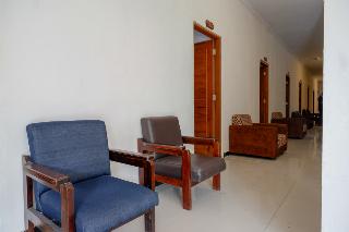 RedDoorz @ Jalan Wonosari KM.9 otel fotoğrafı