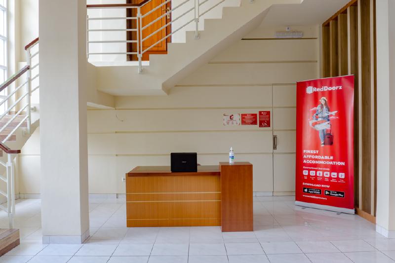 RedDoorz near Jogja City Mall 4 - Lobi
