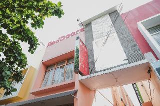 RedDoorz near Plaza Ambarukmo fotoÄŸrafÄ±