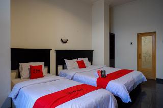 RedDoorz near Tugu Yogyakarta fotoÄŸrafÄ±