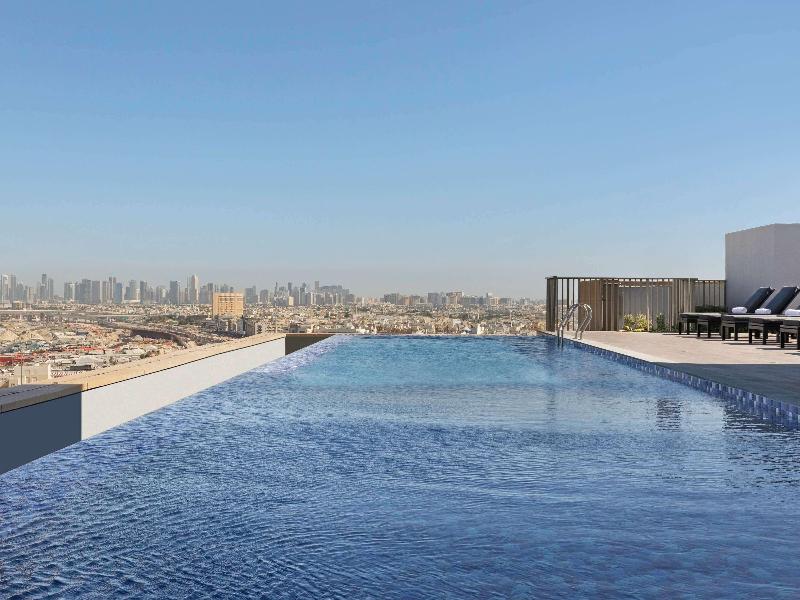 Aparthotel Adagio Dubai Deira - Havuz
