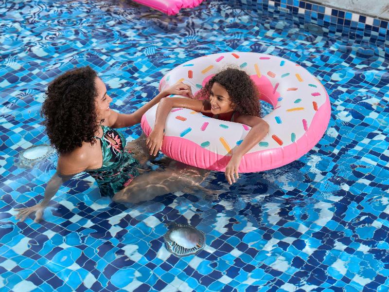 Aparthotel Adagio Dubai Deira - Havuz