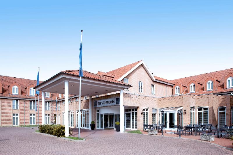 Courtyard Schwerin - Genel