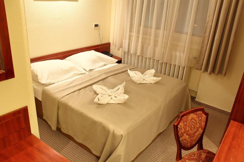 Hotel Centrál - Oda