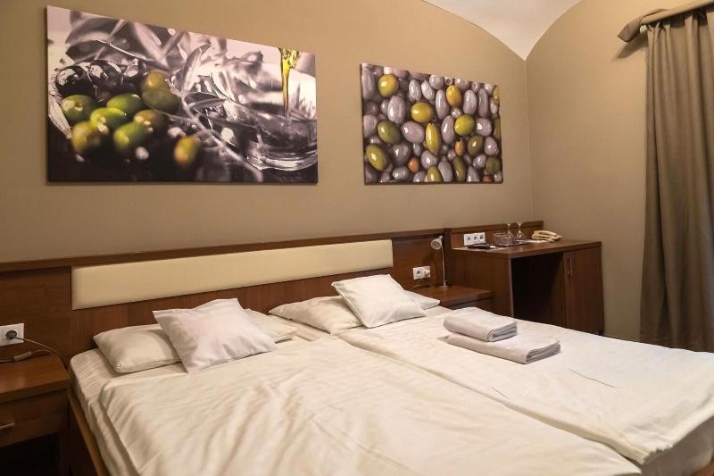 Oliva Hotel - Oda