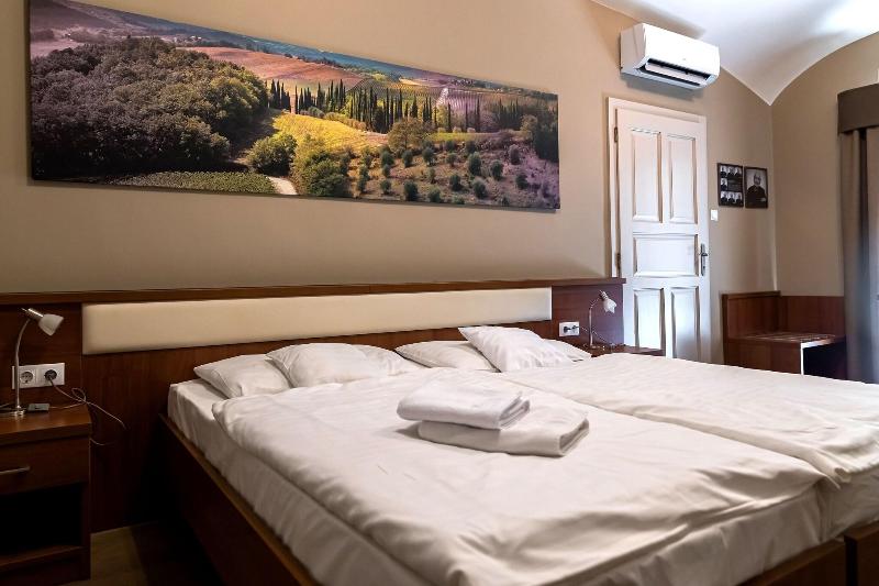 Oliva Hotel - Oda
