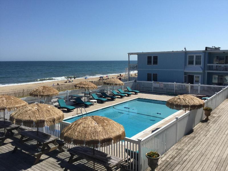 Ocean Surf Resort - Genel