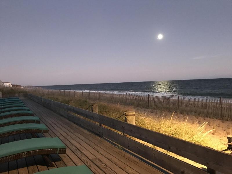 Ocean Surf Resort - Genel