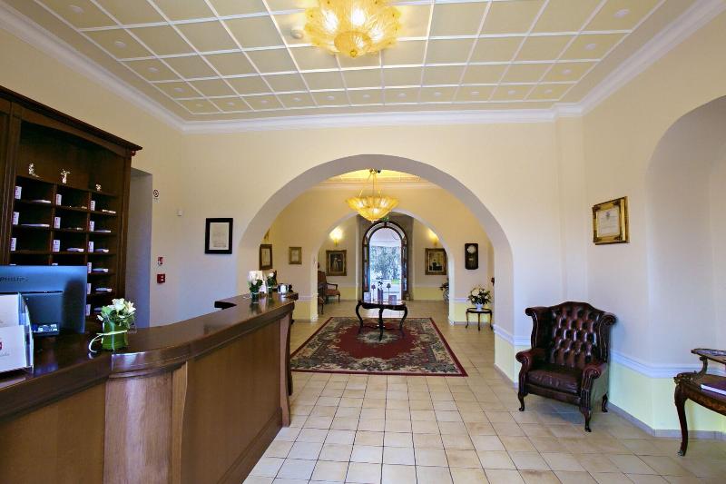 Eliceto Resort - Lobi