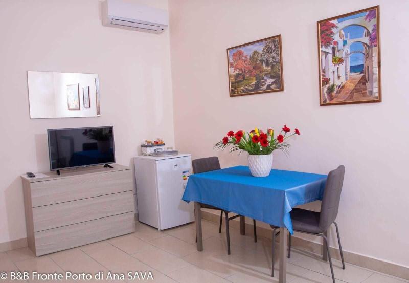 Port View Guest House - Oda