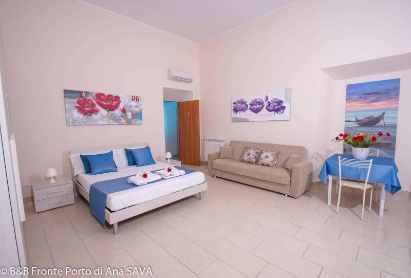 Port View Guest House - Oda