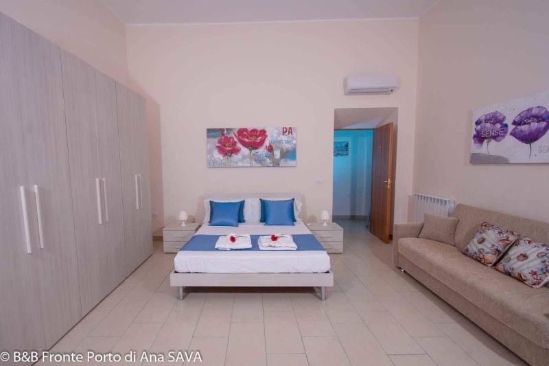 Port View Guest House - Oda