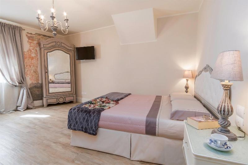 Pistoia Luxury Suite - Oda