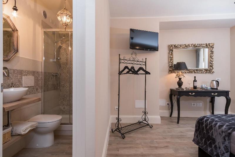 Pistoia Luxury Suite - Oda