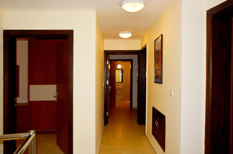Public Security Hotel & Chalets - Lobi