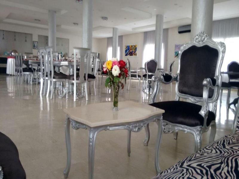 Hospitality Inn - Lobi