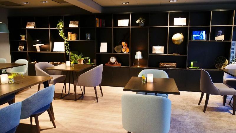 Hotel Ernst Sillem Hoeve - Lobi
