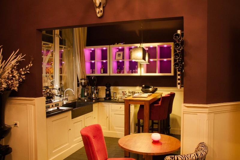 Hotel Huis Van Bewaring - Lobi