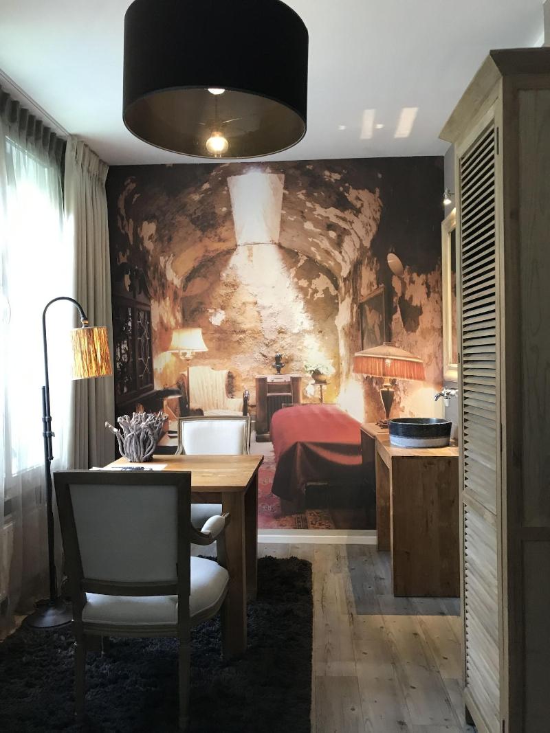 Hotel Huis Van Bewaring - Oda