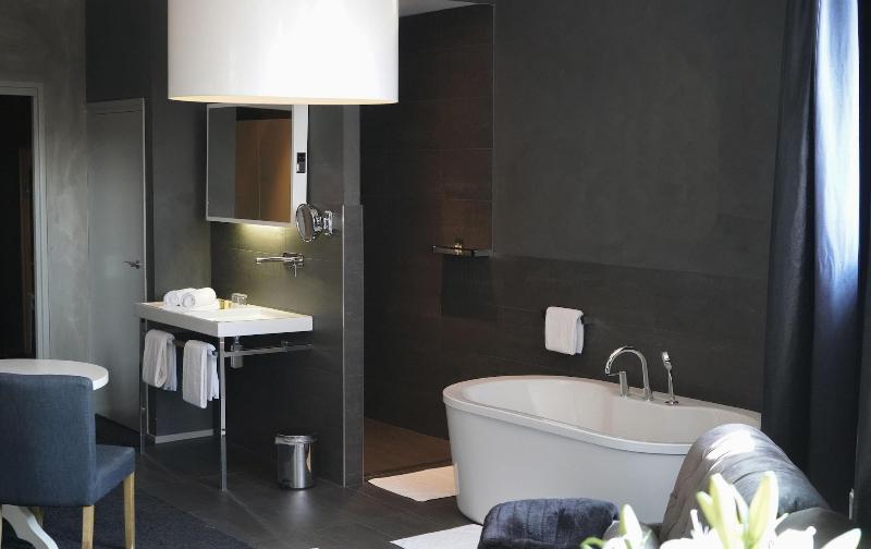 Hotel Huis Van Bewaring - Oda