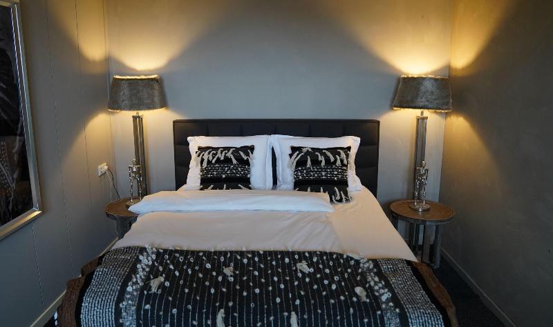 Hotel Huis Van Bewaring - Oda