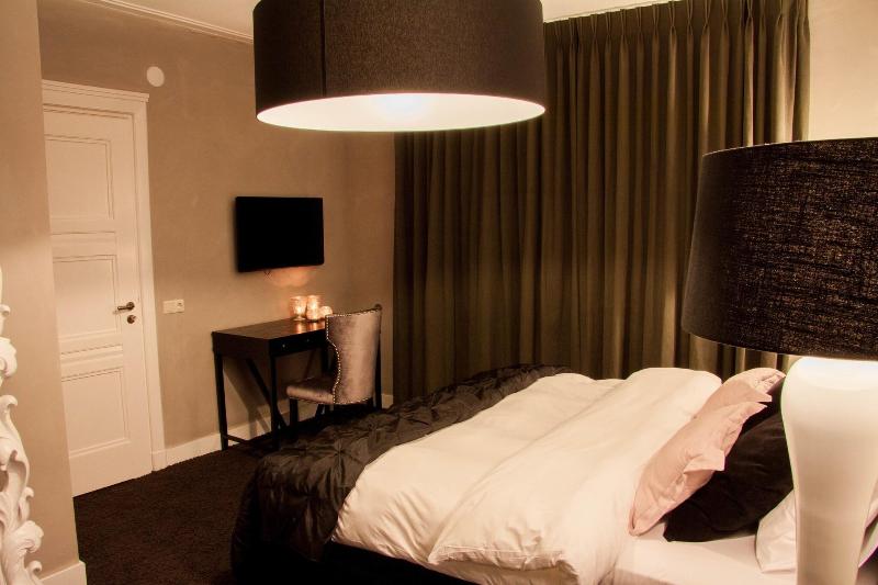 Hotel Huis Van Bewaring - Oda