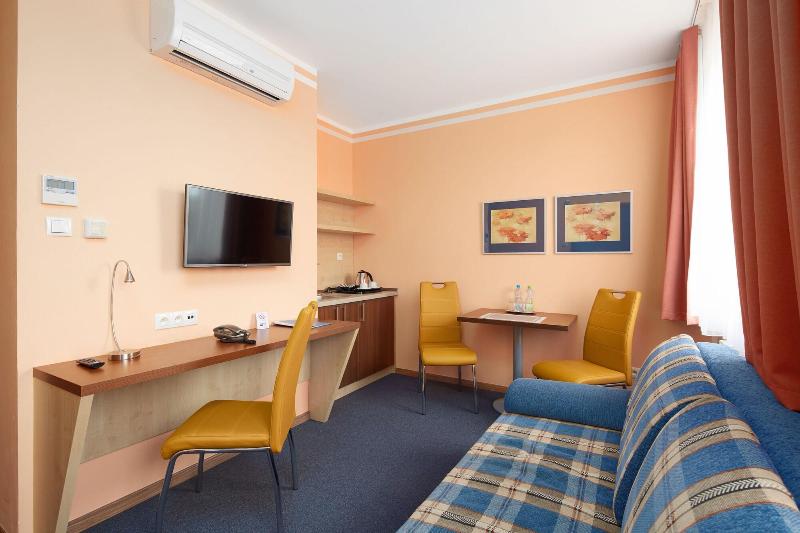 Hotel Nikolas - Oda