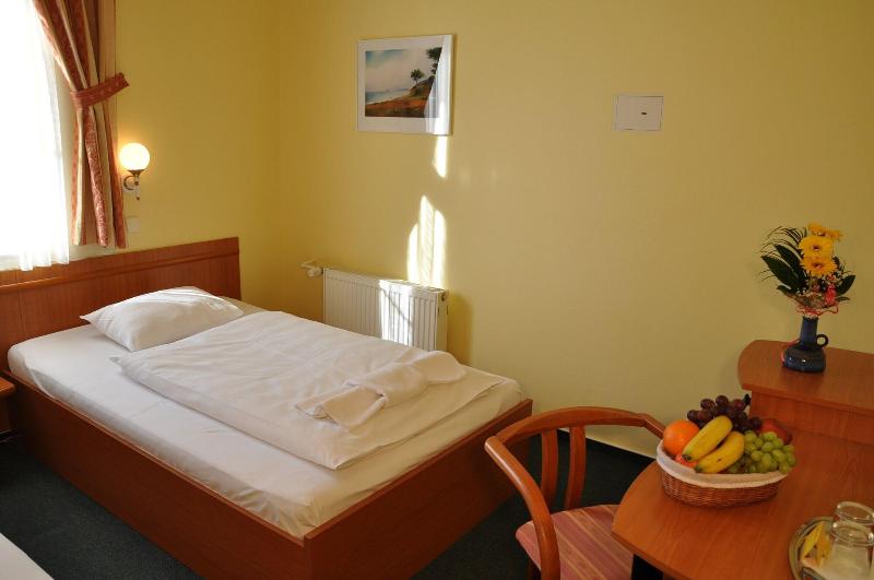 Hotel Nikolas - Oda
