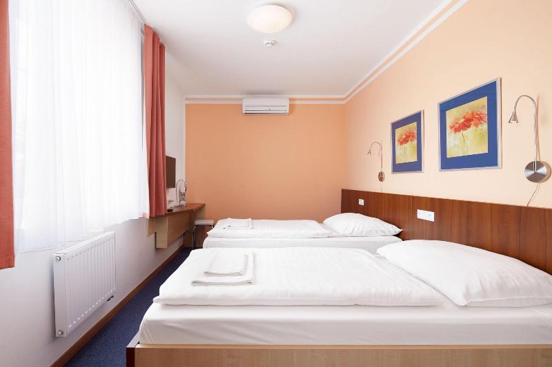 Hotel Nikolas - Oda