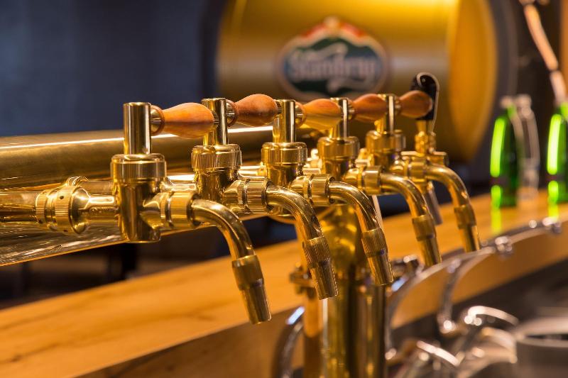 Hotel D1 - Bar
