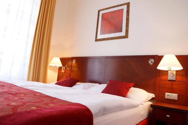 Hotel Grand - Oda