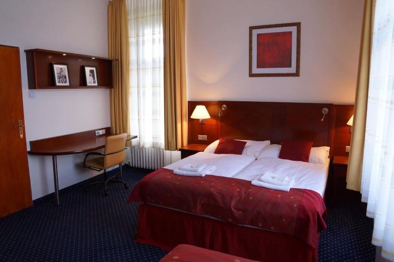 Hotel Grand - Oda