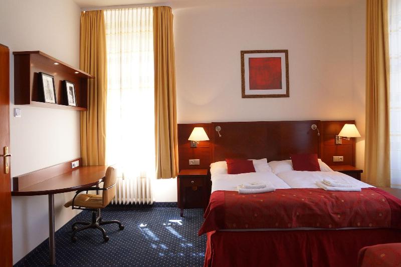 Hotel Grand - Oda