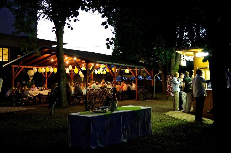 Hotel Grand - Restoran